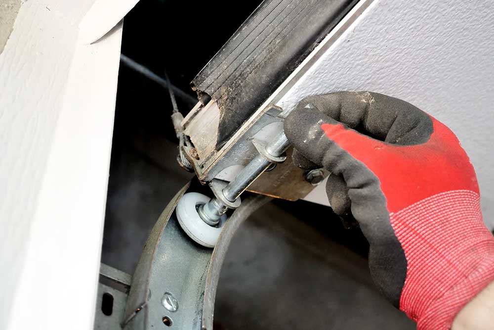 garage-door-tuneups-1 Garage Door Tune-ups in Green Bay & Appleton | Reliable Maintenance