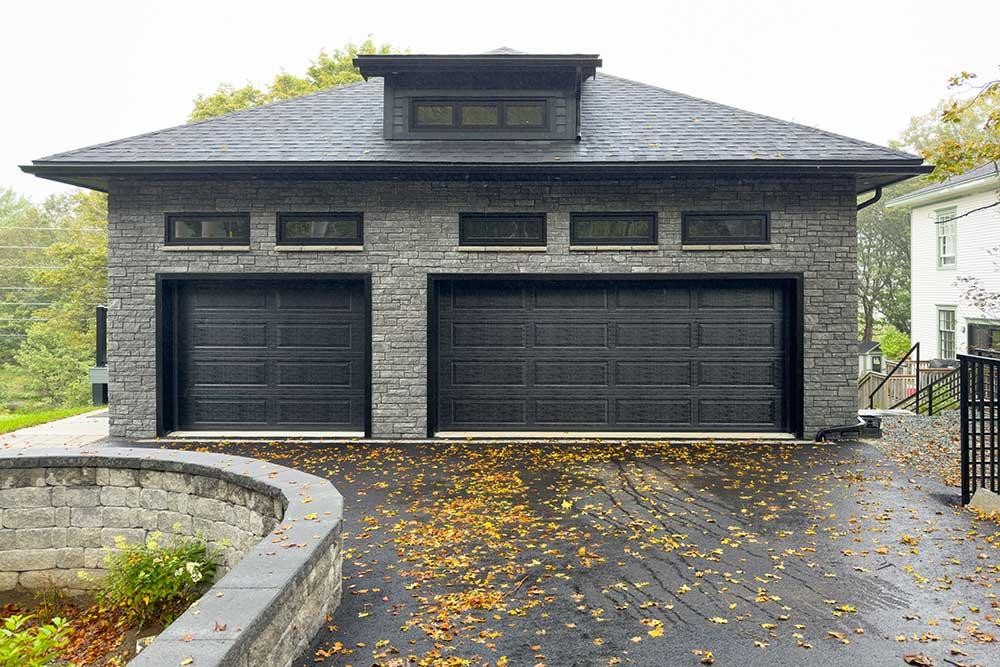  Best Garage Door Repair Company in Green Bay | Badgerland